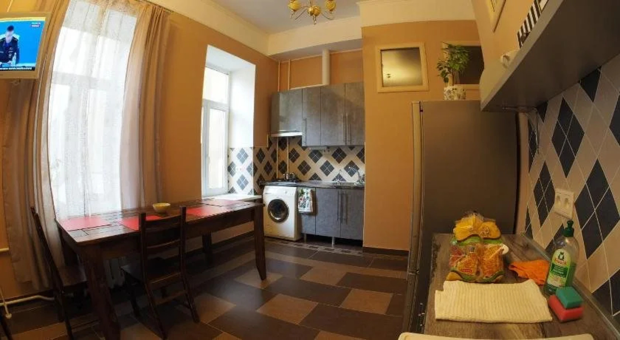 Штраус Хаус