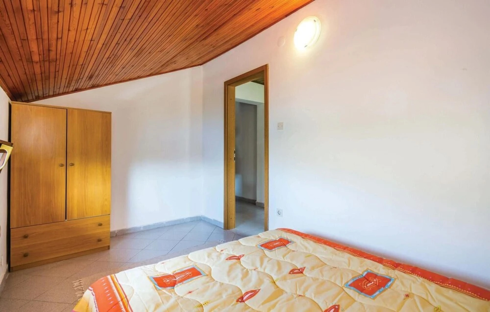 Stunning Home in Cesarica With Wifi and 3 Bedrooms