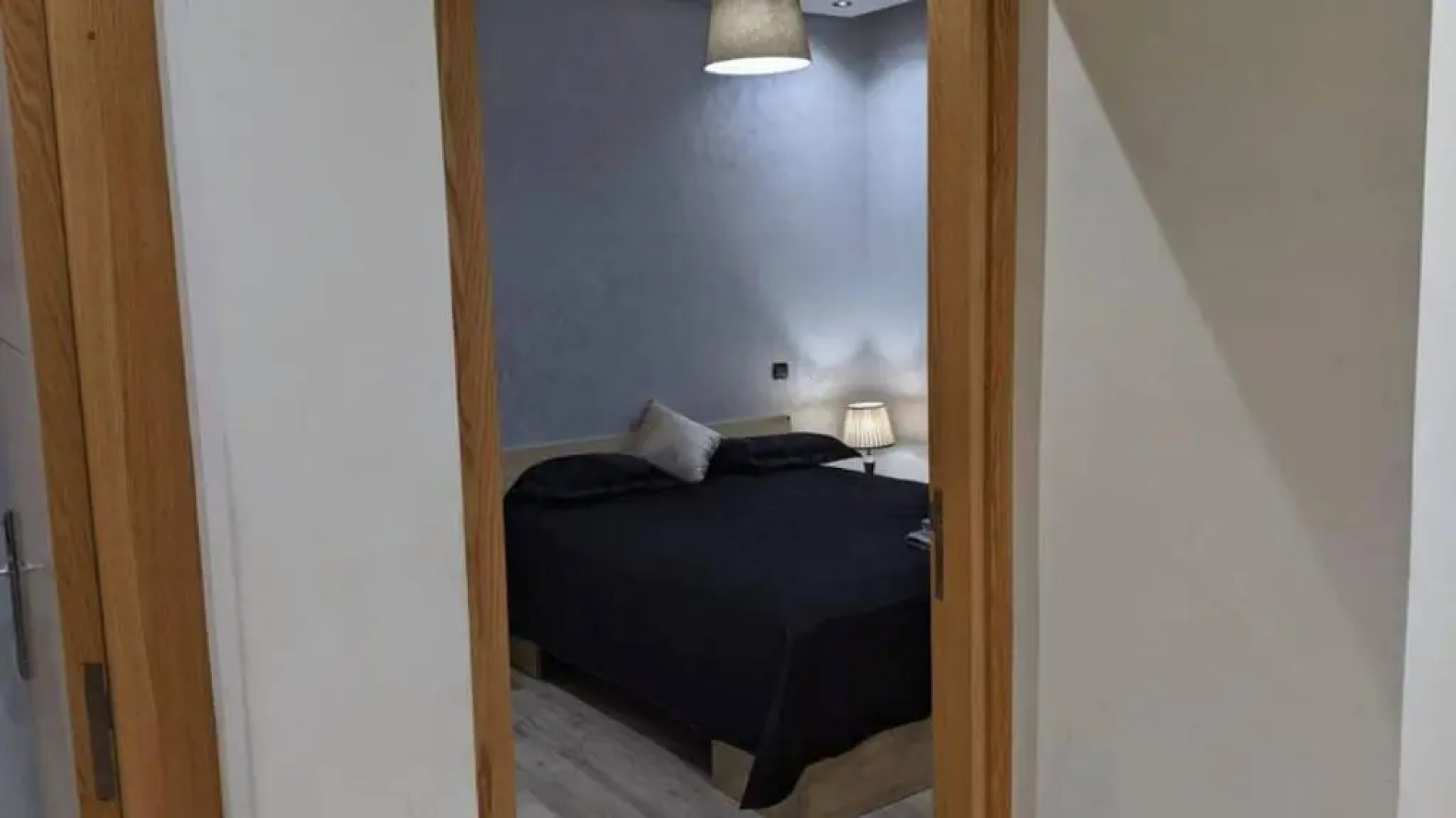 Classic and Comfy Apartment.Steps to Sea.Tarmway