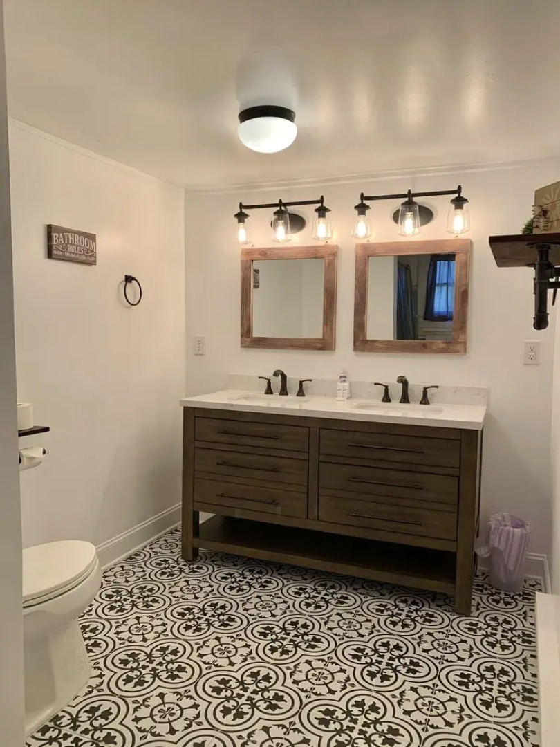 Charming Historic Home Near Downtown Hendersonville 3 Bedroom Home by Sunscape Property Management