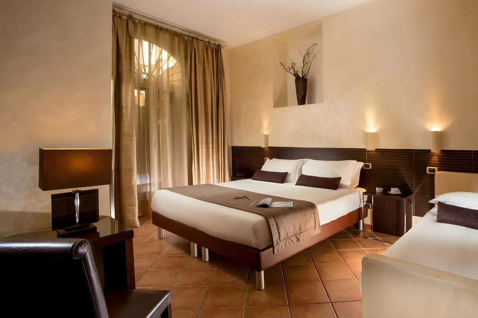 Отель Basilio 55 Rome