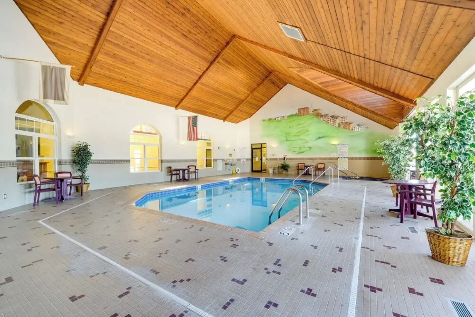 Cozy Birchwood Condo on Tagalong Golf Course!