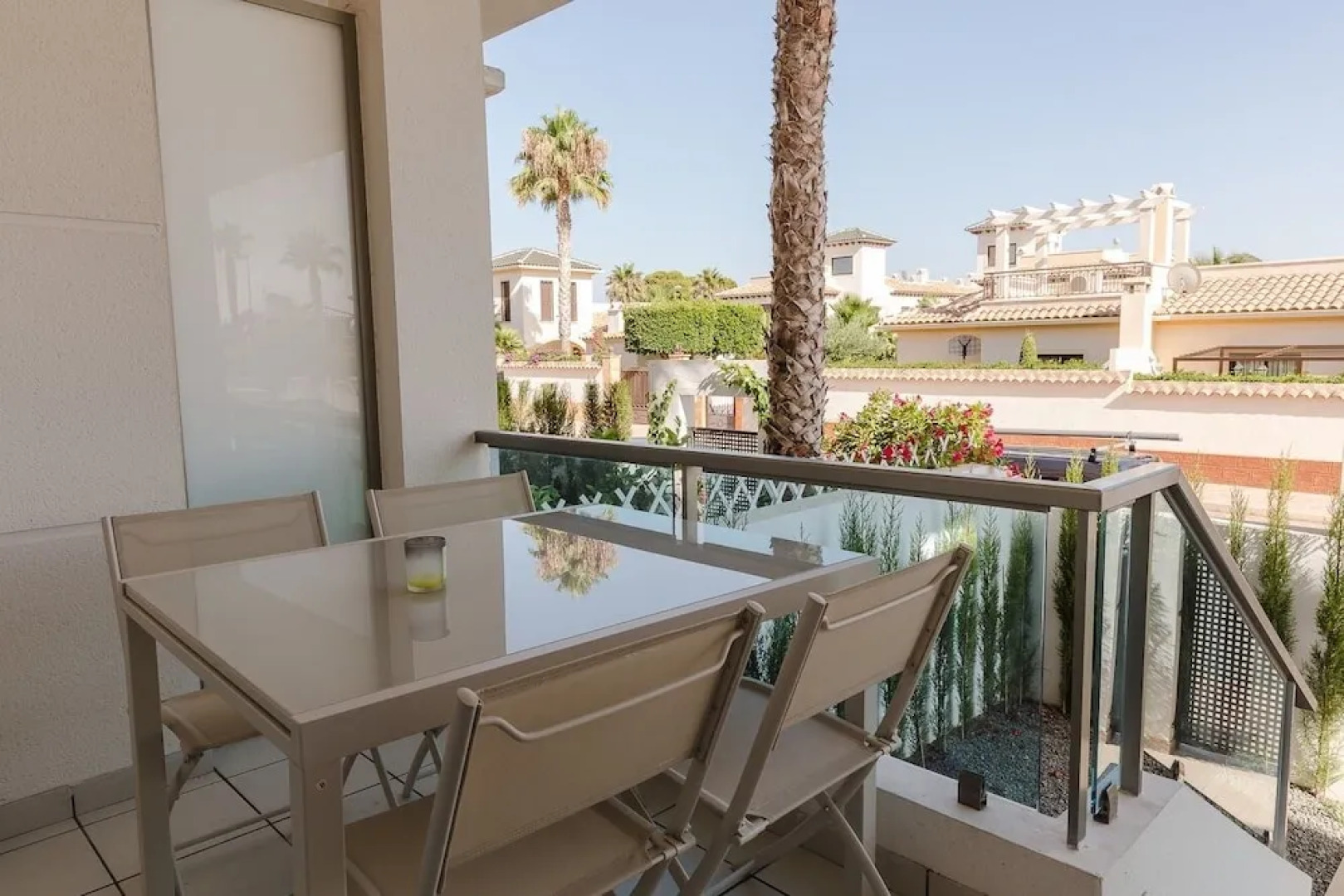 Sunny Apartment Near La Laguna