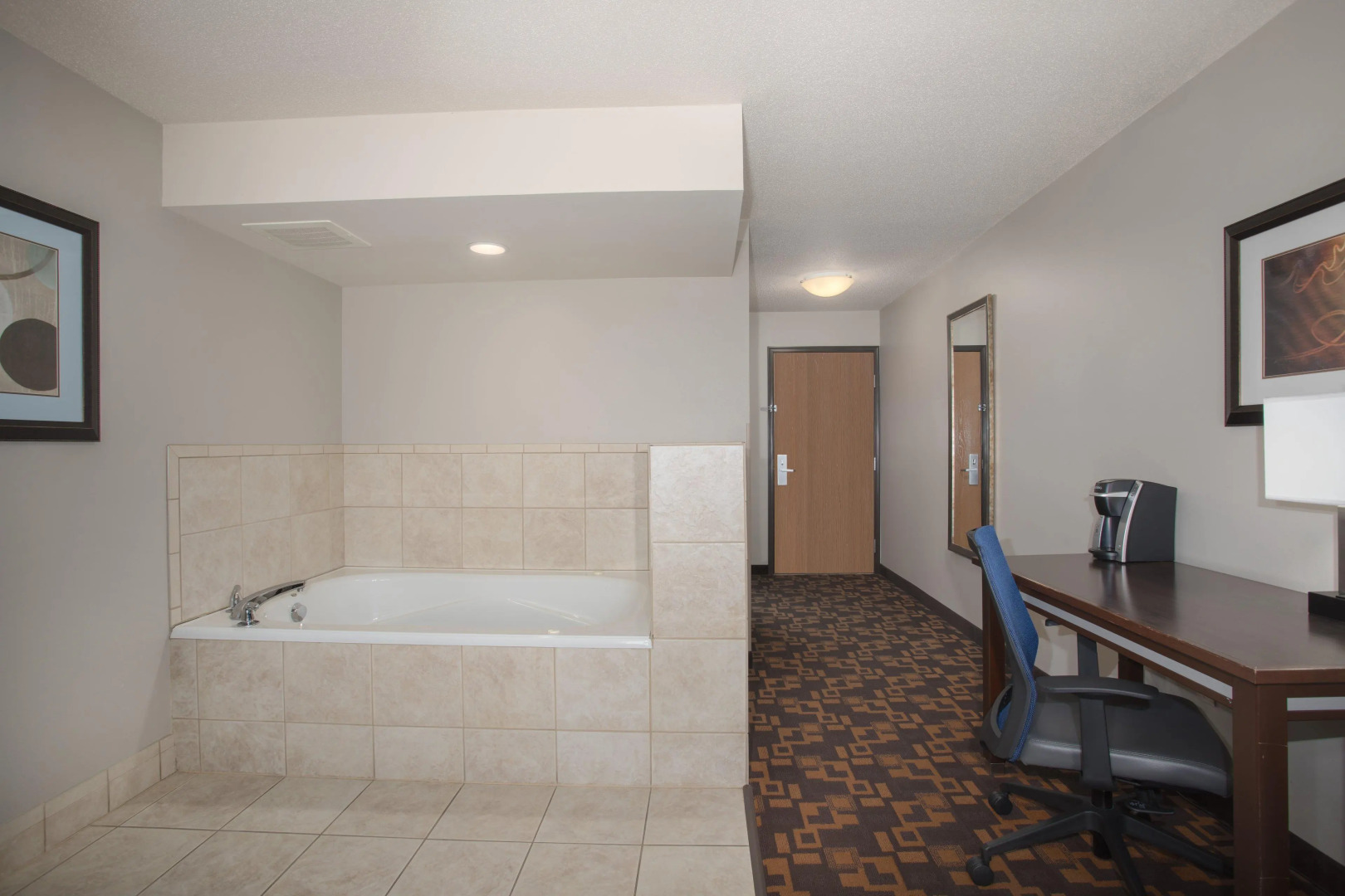 Holiday Inn Express & Suites Yankton by IHG