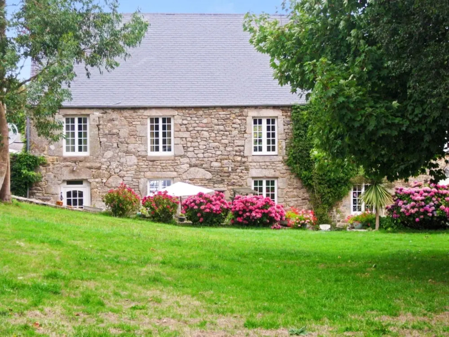 House With 3 Bedrooms in Bretteville, With Furnished Garden and Wifi -