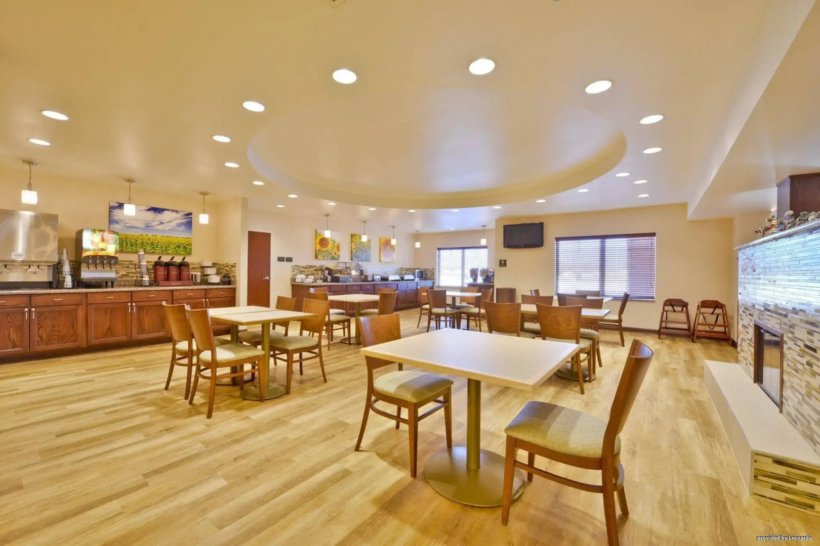 Green Mill Village Hotel & Suites, BW Signature Collection