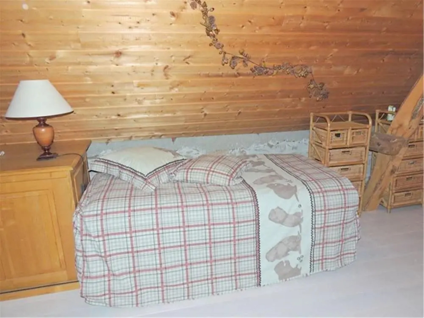 House With one Bedroom in Mont, With Furnished Terrace and Wifi - 3 km