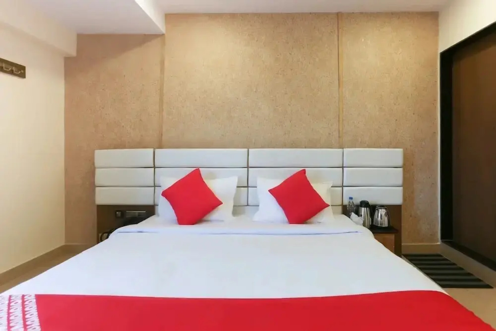 Hotel Ganesh Bhawan by OYO Rooms