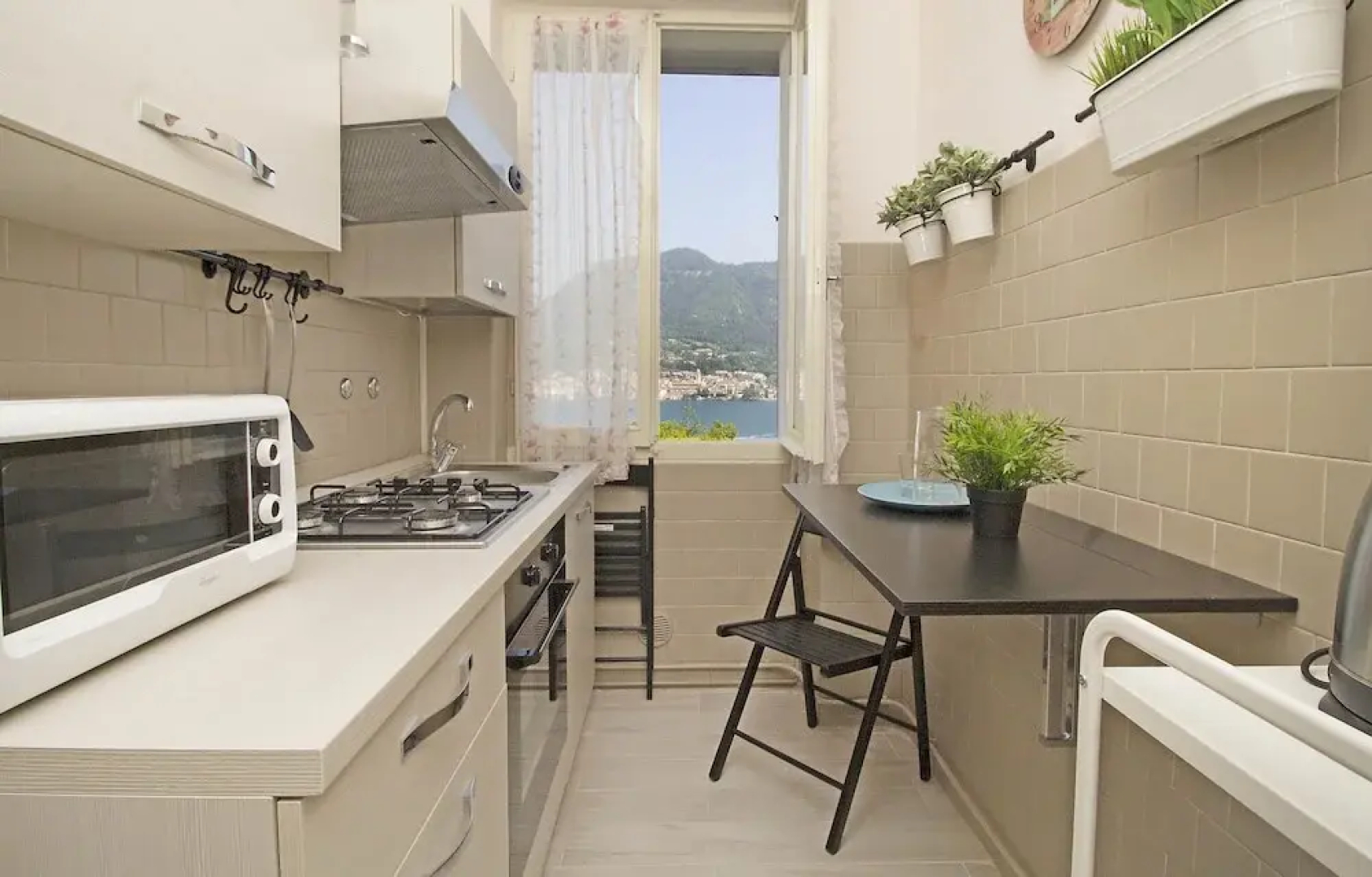 Cisano Beach Apartment
