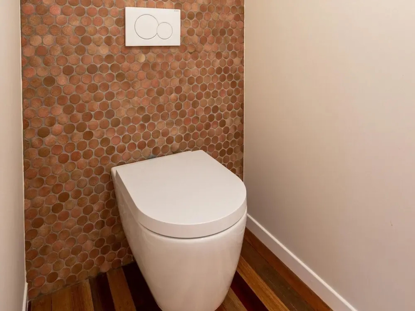 Spacious Holiday Home With Pond in Poperinge