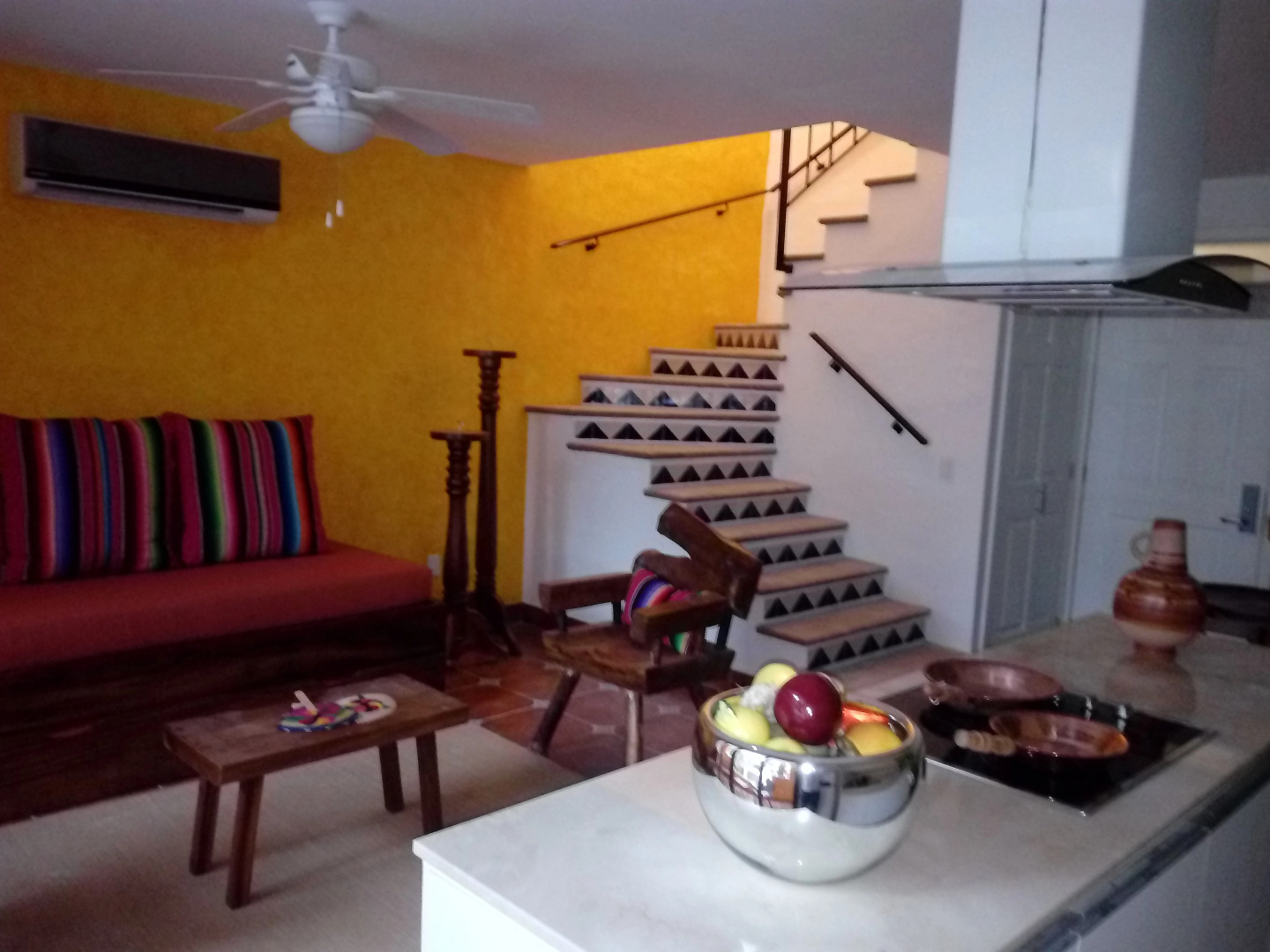 Casa Lotería -Pueblito Sayulita- Colorful, Family and Relax Experience with Private Parking and Pool