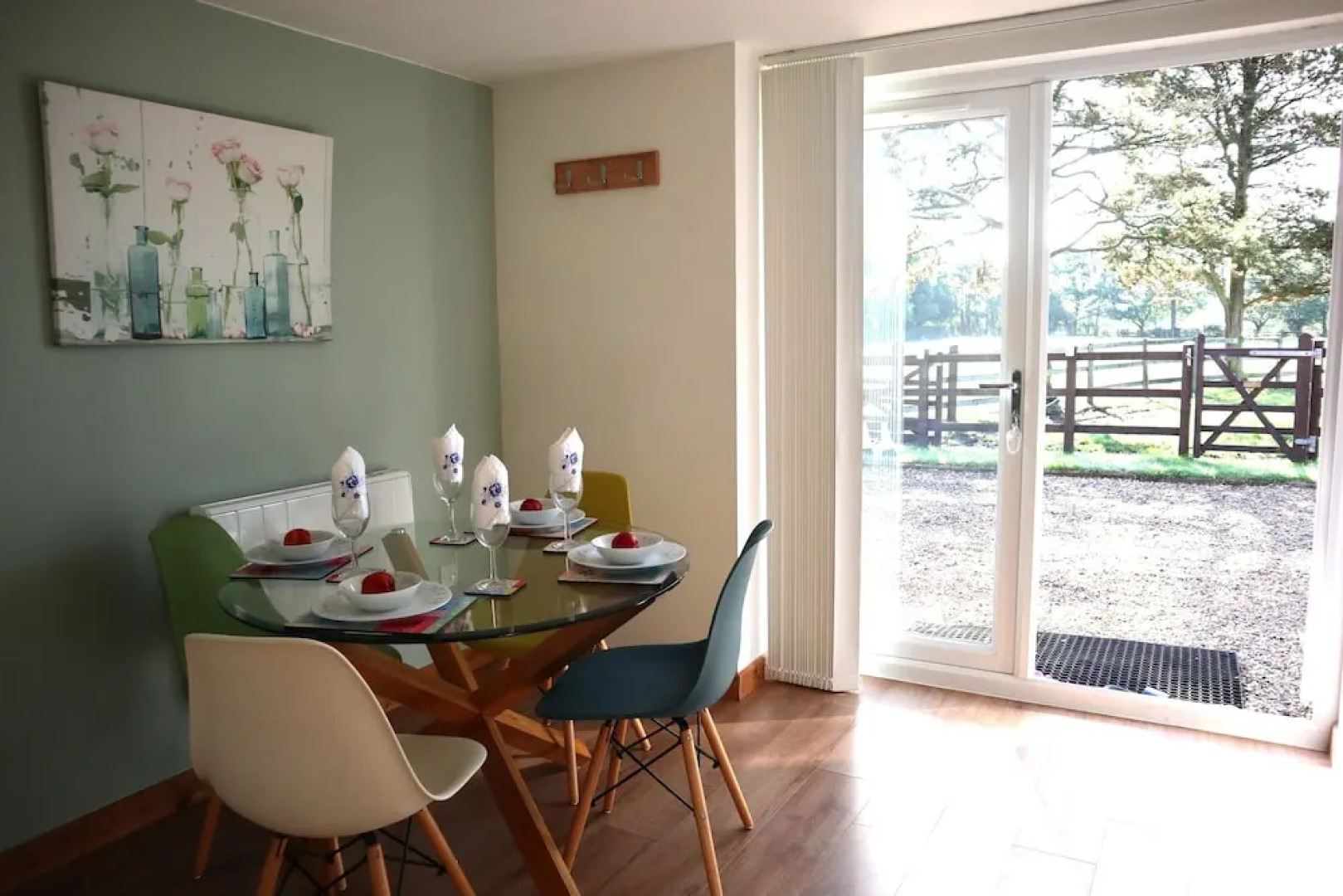 Charming 2-bed Cottage, Beautiful Views, Knutsford