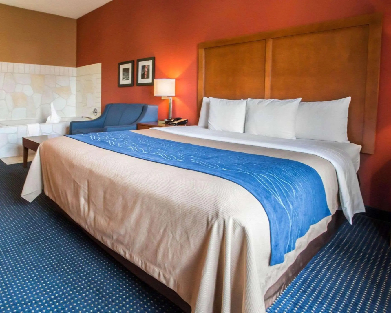 Comfort Inn Crystal Lake - Algonquin