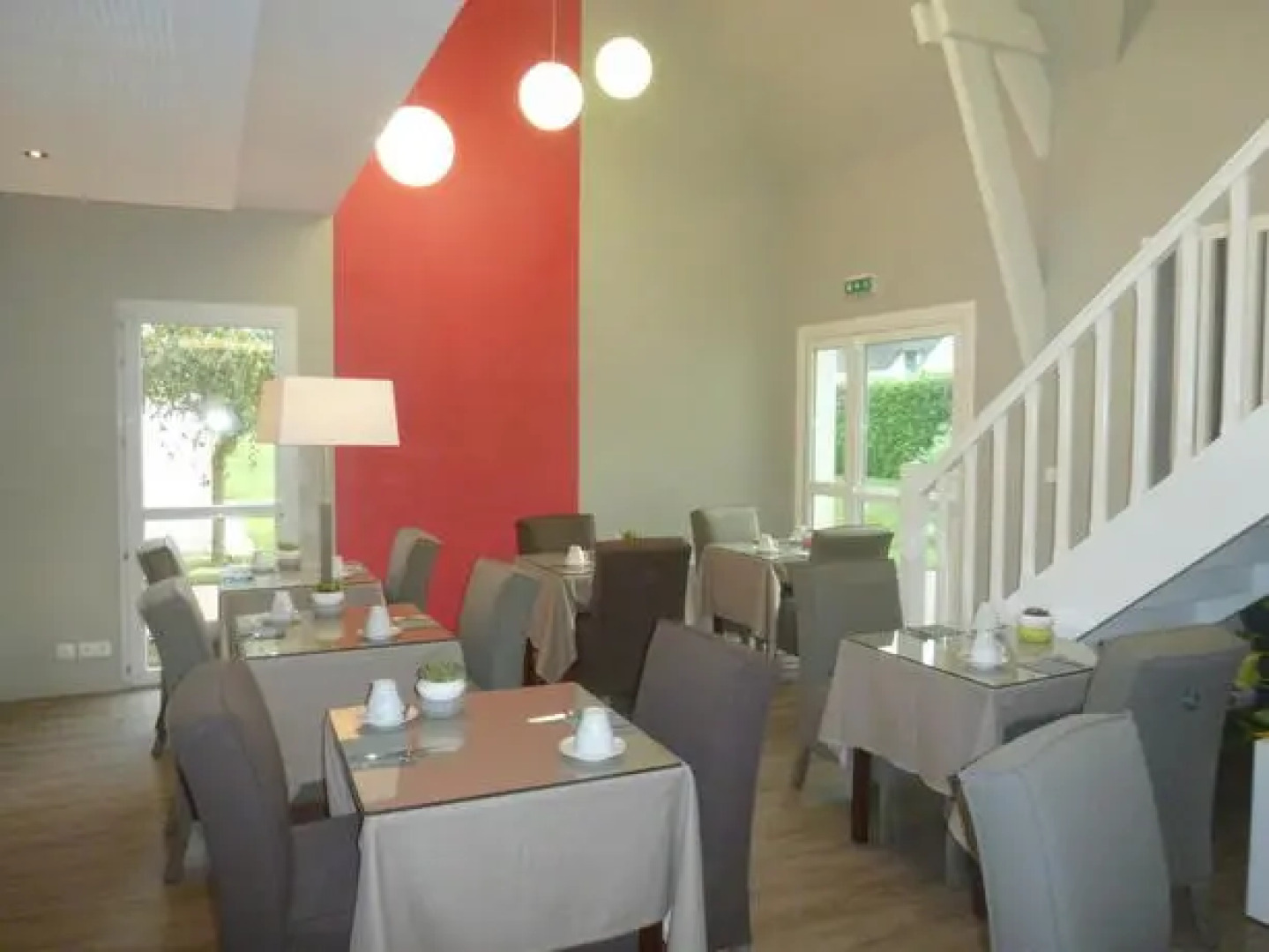 Logis Hôtel Les Chaumières Du Lac Rest. Les Typhas