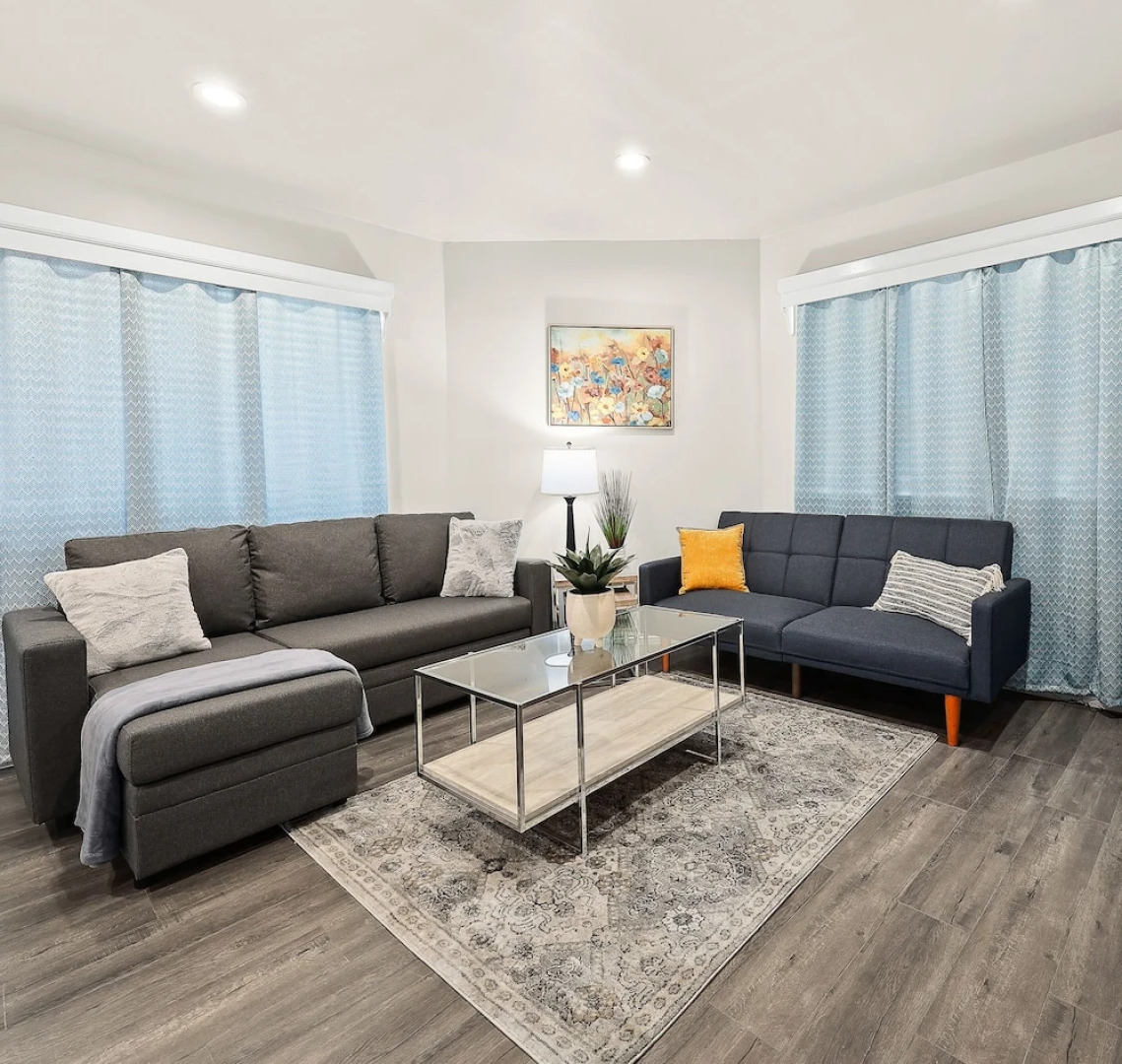 Stylish & Charming 15min to Downtown LA