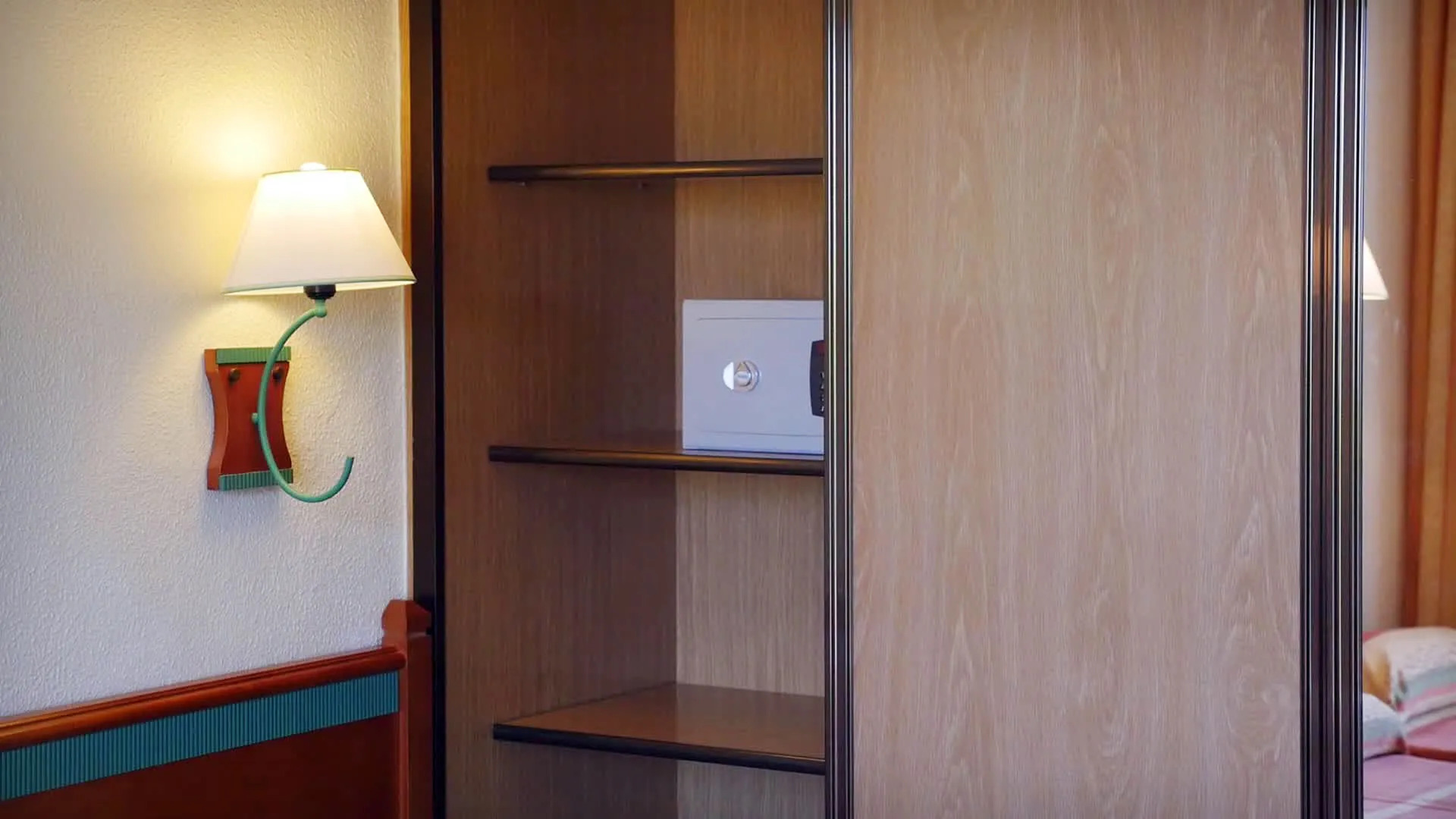 Universal Hotel Laguna