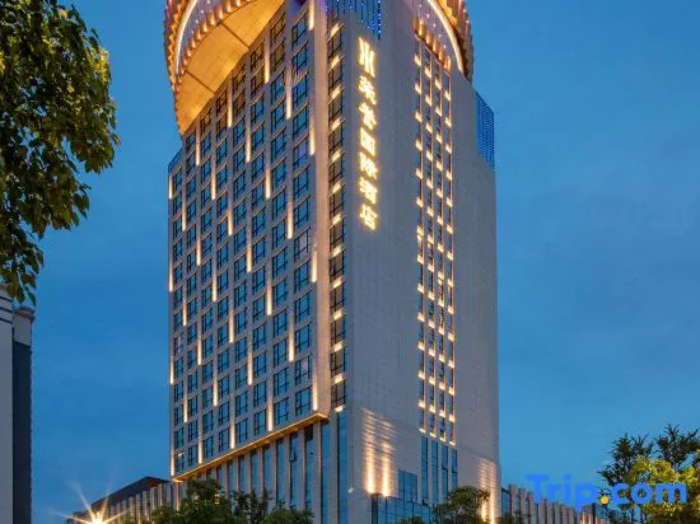 Grand Honor Hotel