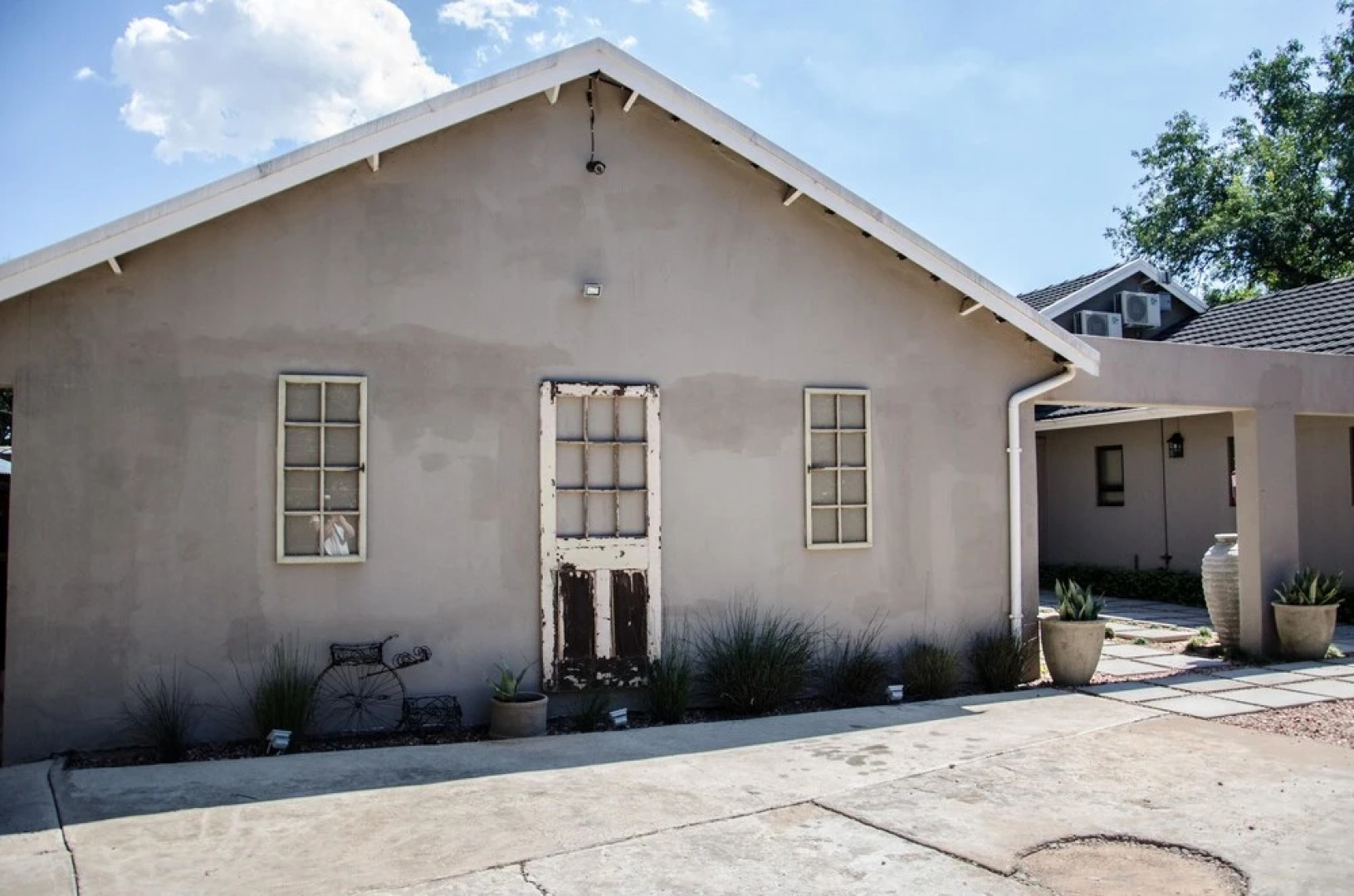 Four Seasons Guesthouses