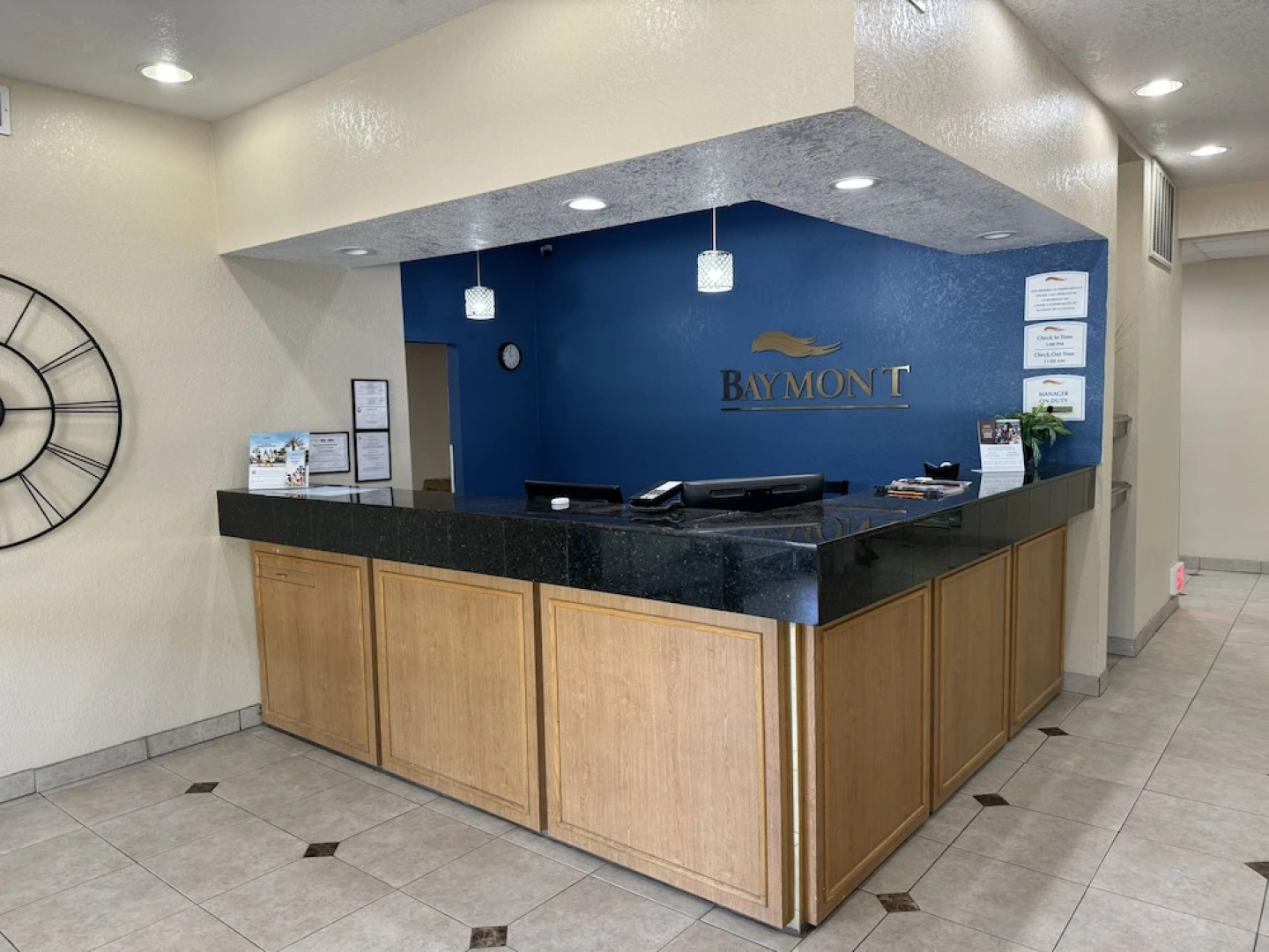 Baymont Inn & Suites Lawrence