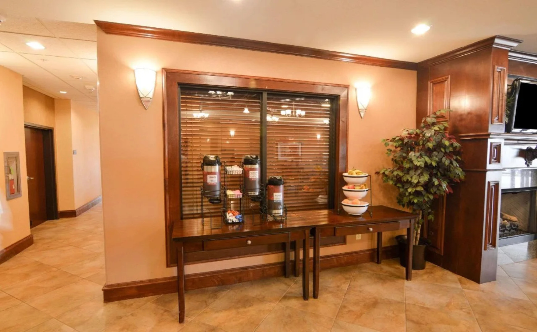 Comfort Inn & Suites Fort Worth - Fossil Creek