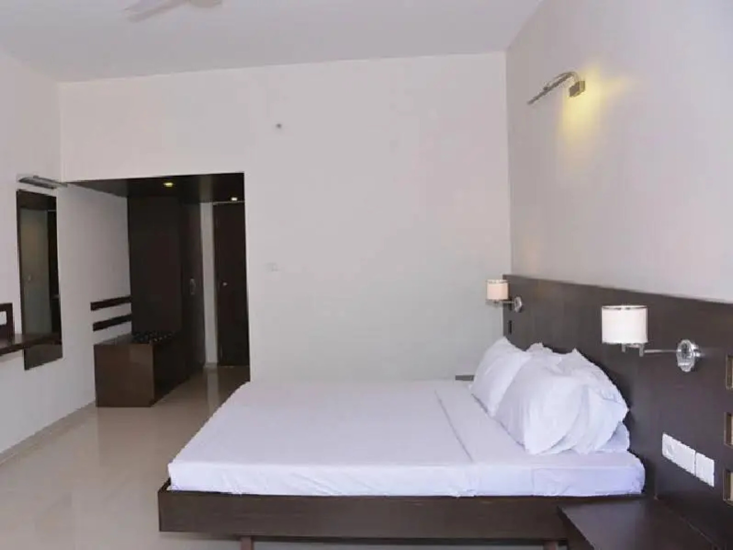 Vijay Comforts Hotel Kukke