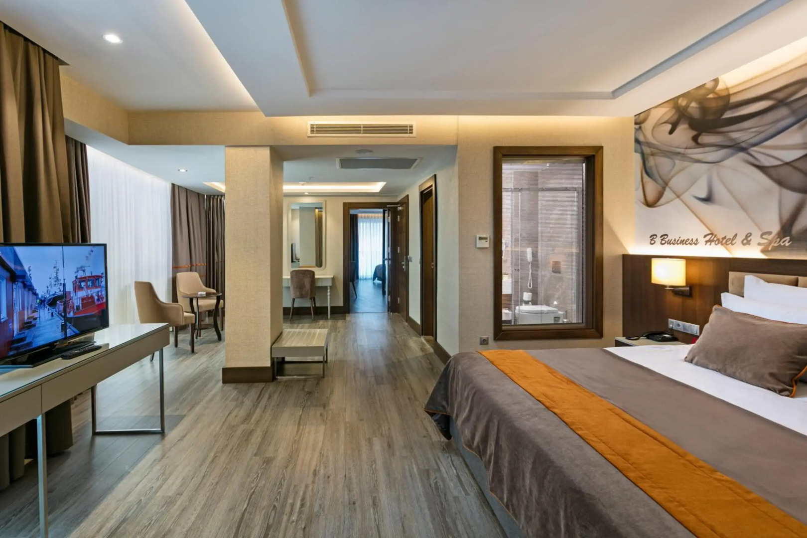 B Business Hotel & Spa