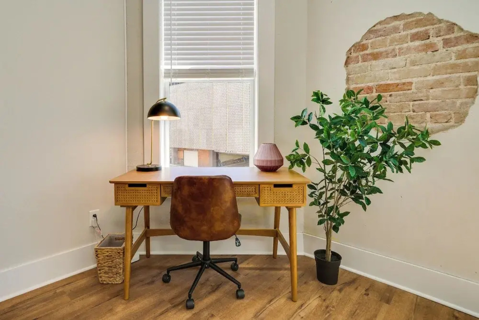 Upscale Texarkana Townhome, Walk to Downtown!