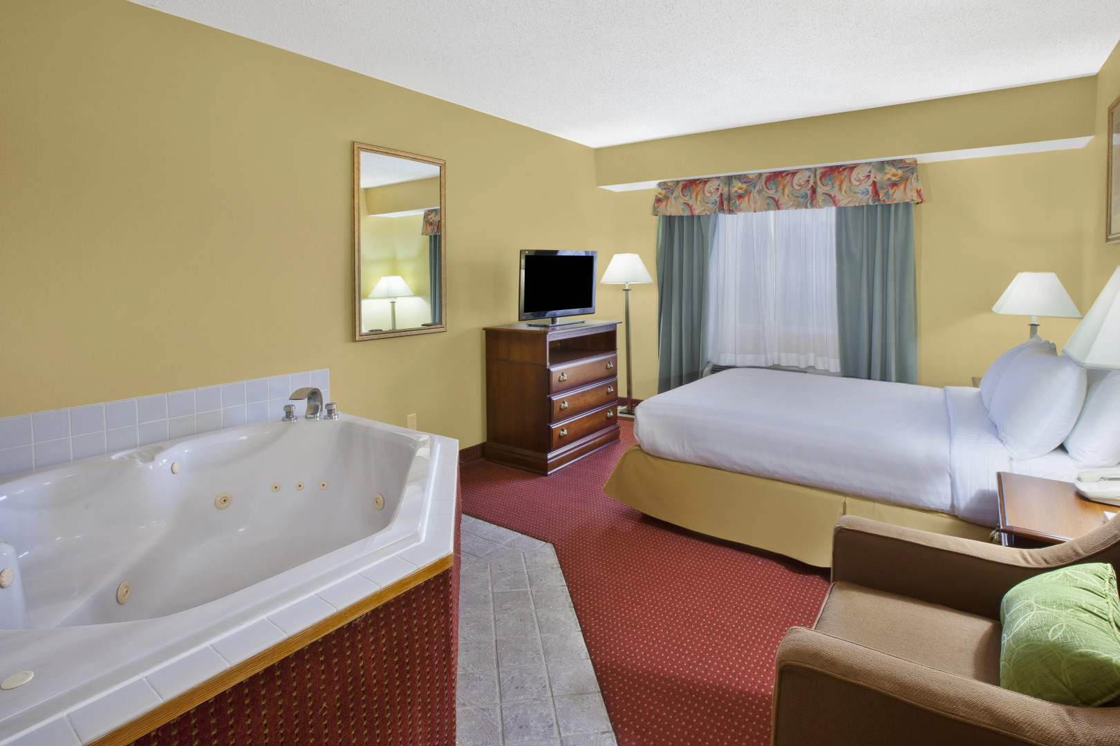 Holiday Inn Express Irwin (PA TPK Exit 67) by IHG