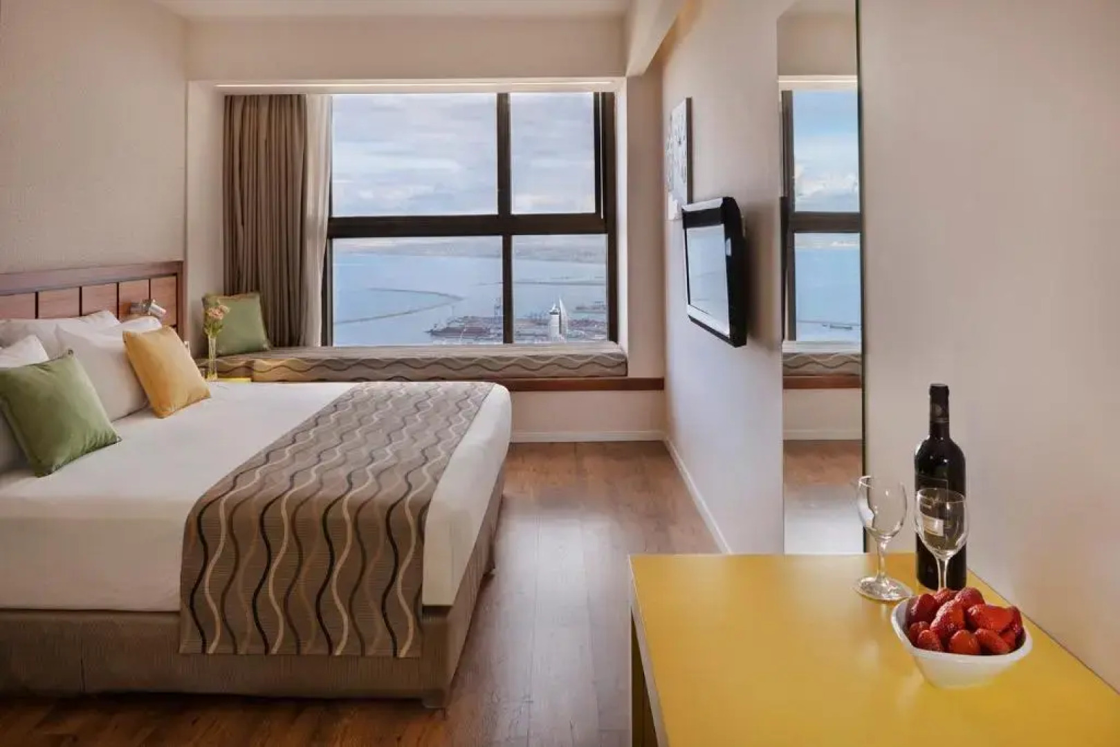 Bay View Haifa Hotel