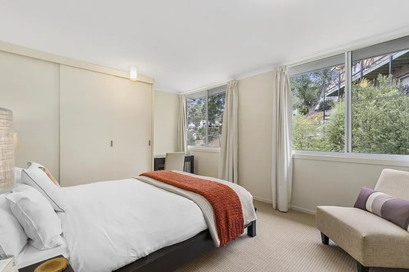 Hidden Bay - 5 BR luxury waterfront