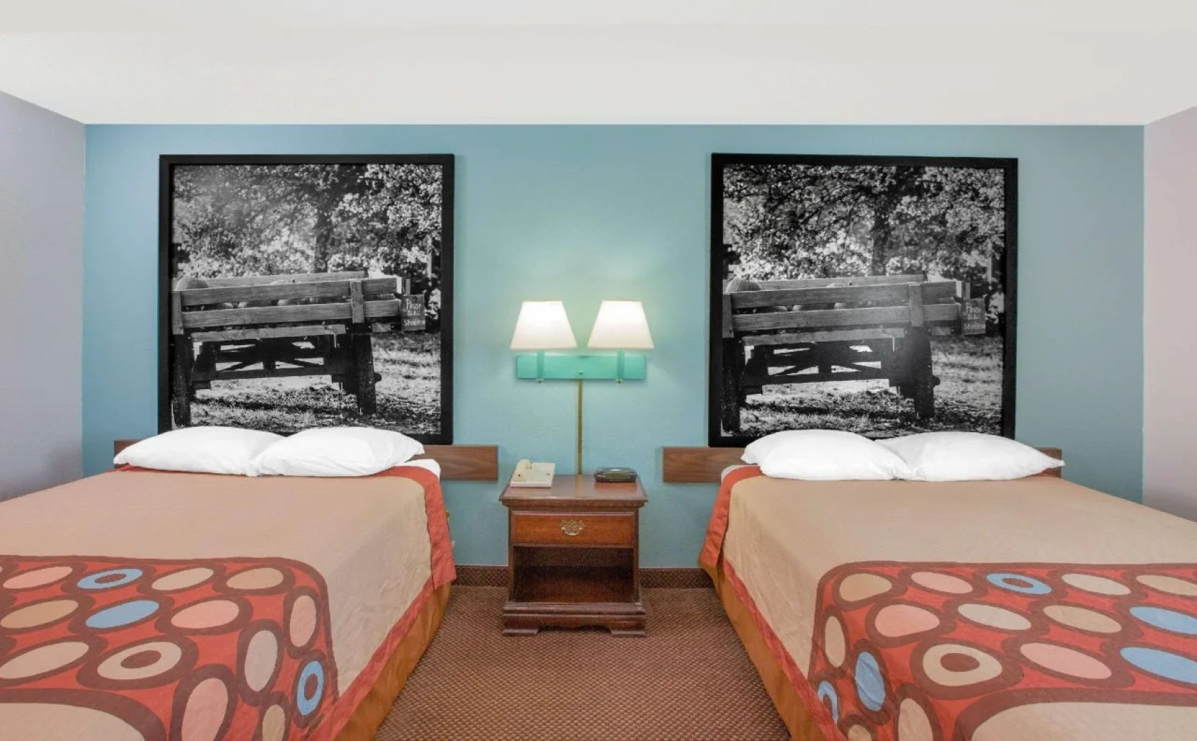 Rodeway Inn near I-35 Lamoni