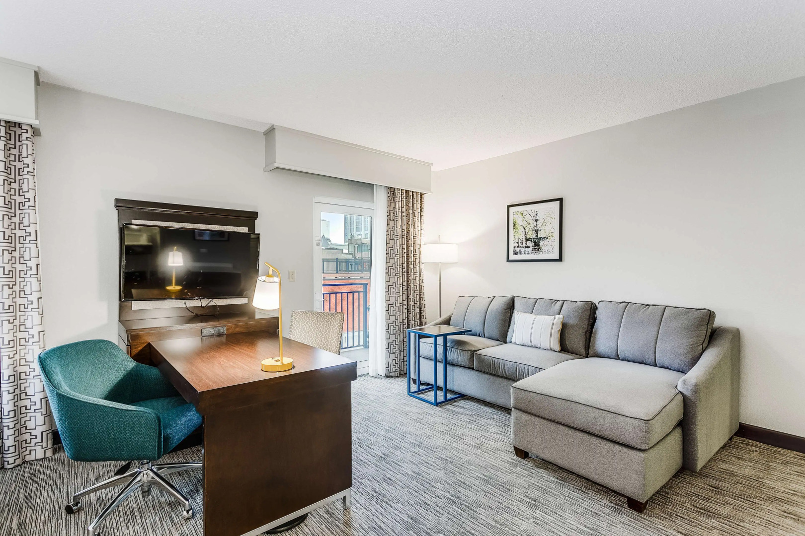 Hampton Inn & Suites Mobile- Downtown Historic District