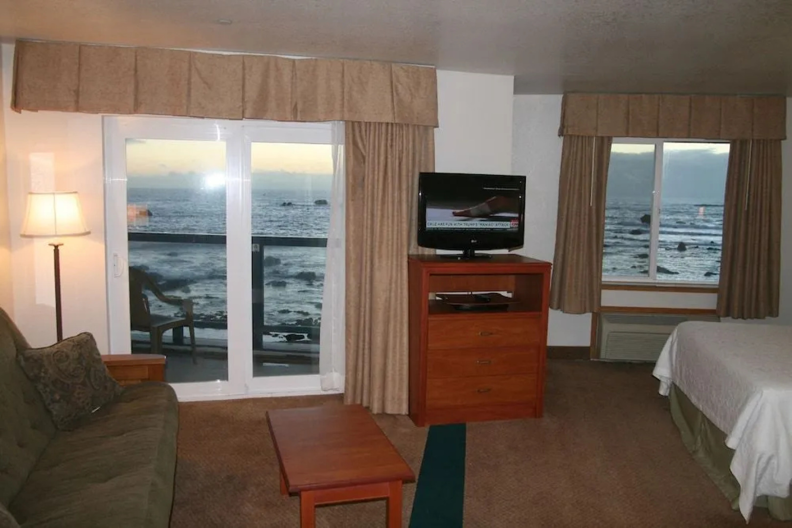 Hampton Inn & Suites Crescent Cty