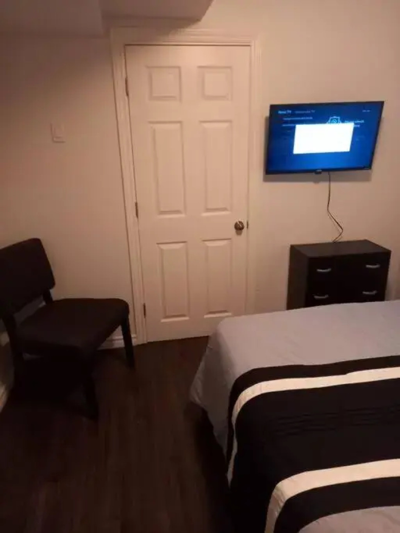 Adorable Private Suite in Ajax, unique 2 story