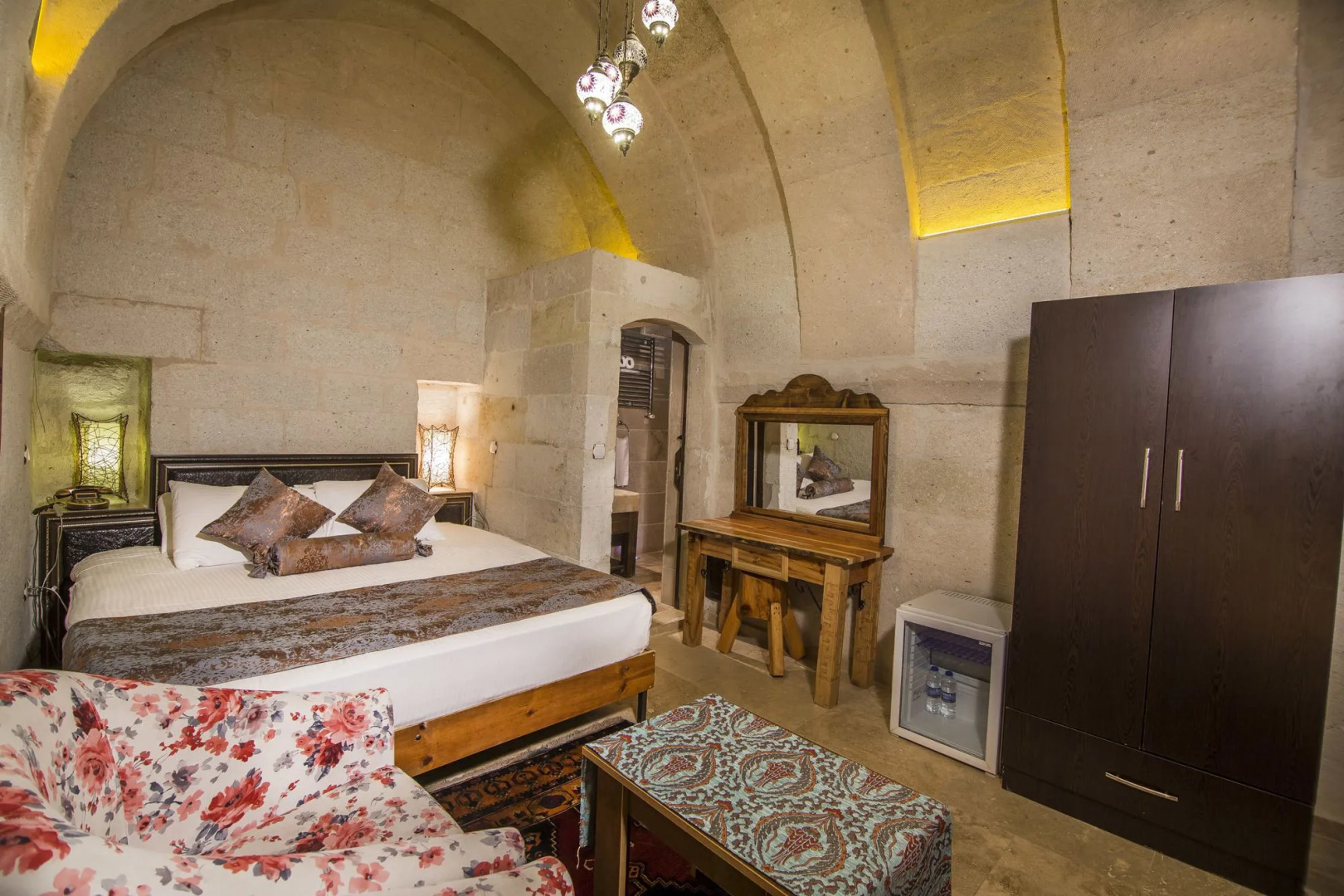 Roma Cave Suite Hotel