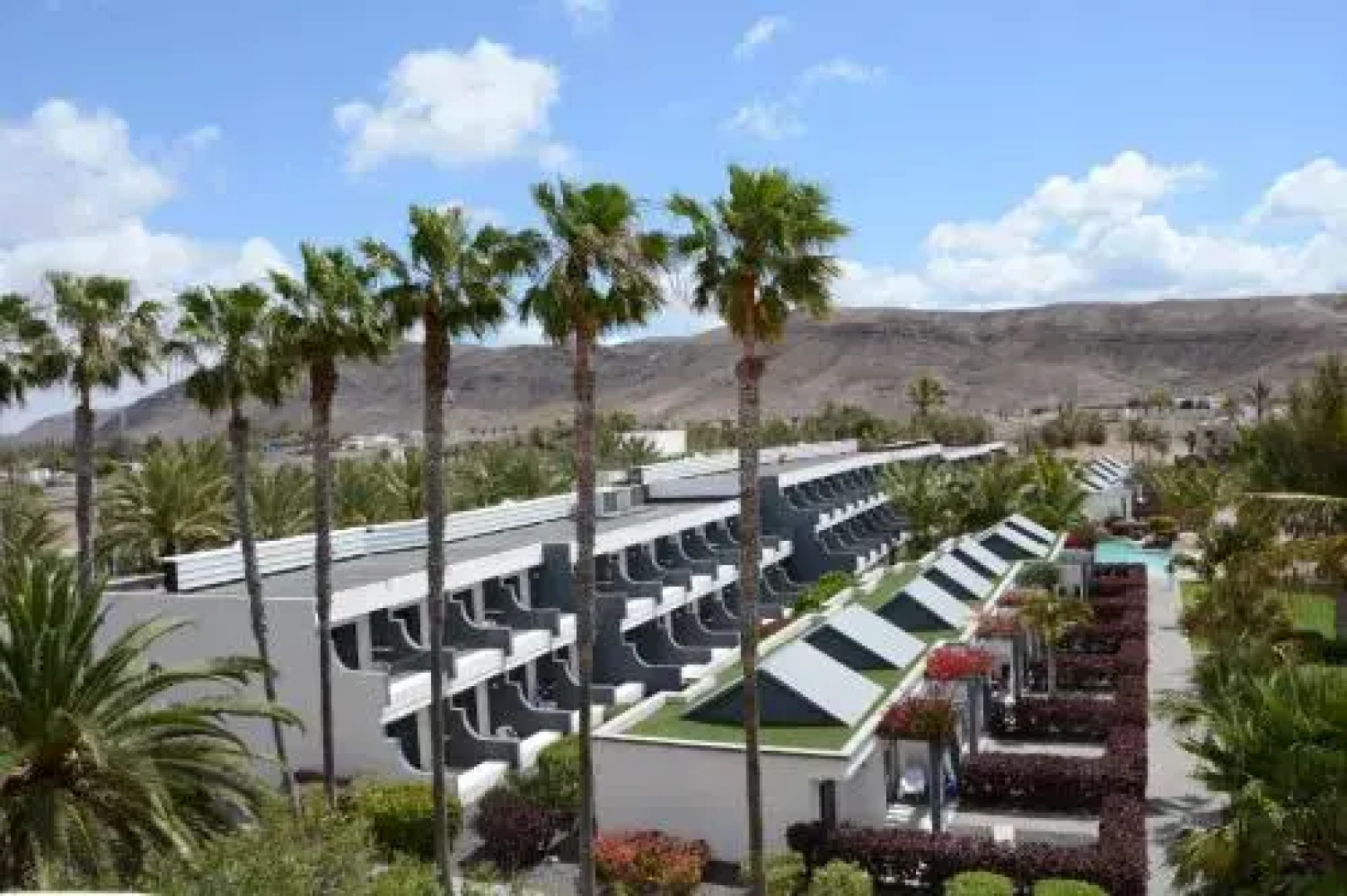 R2 Romantic Fantasia Suites Adults Only