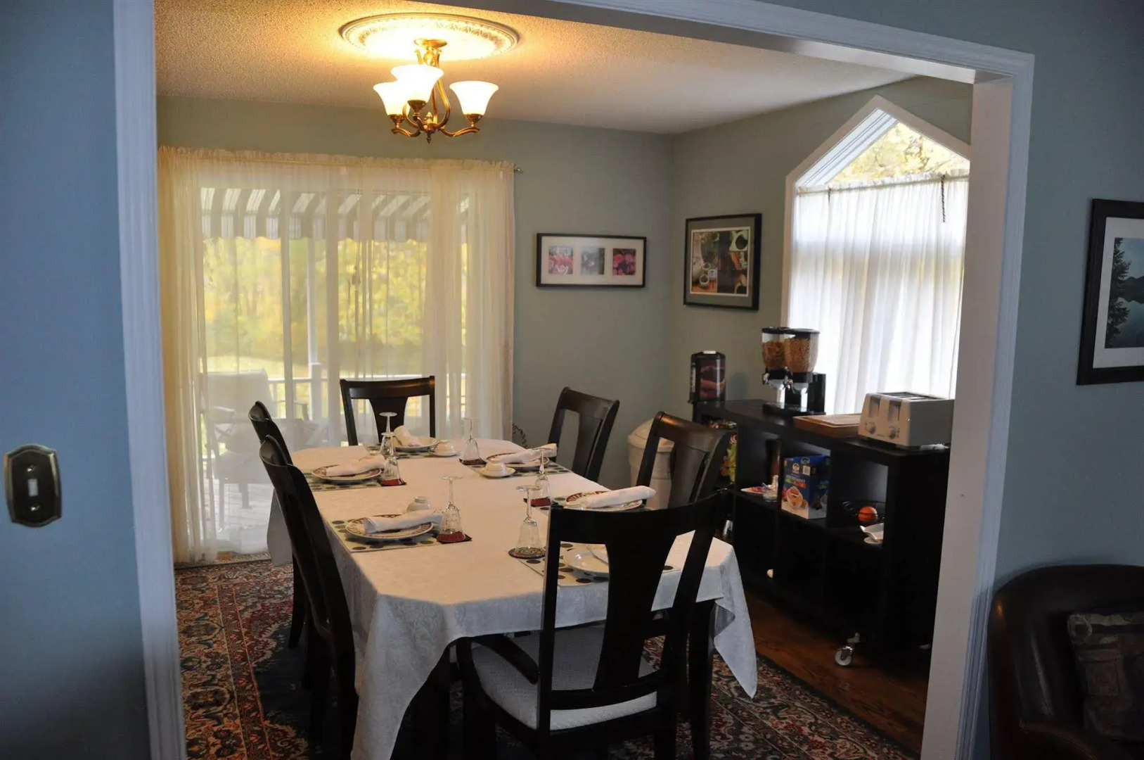 A La Villa Rivermead