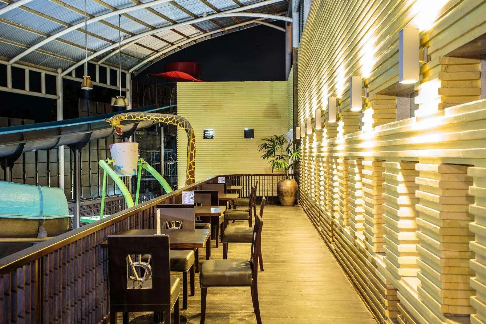 Crown Victoria Hotel Tulungagung