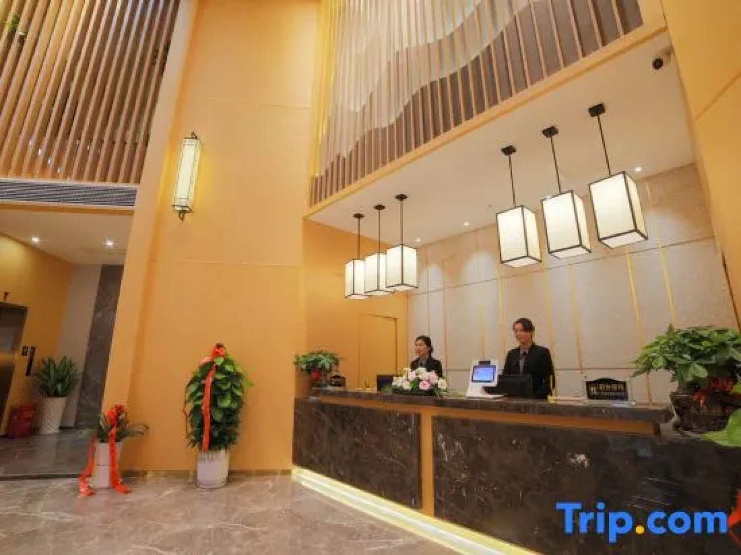 Xidiya Business Hotel (Yichun Drum Tower Pedestrian Street Runda International)