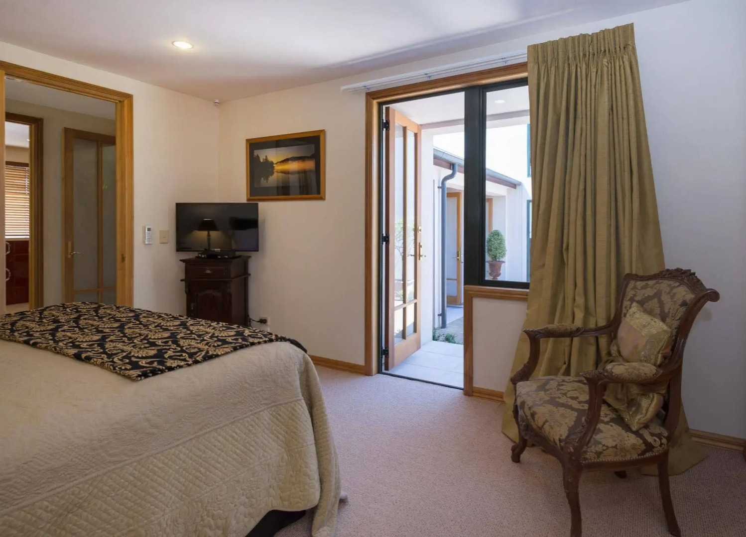 The Flying Trout Boutique Lodge