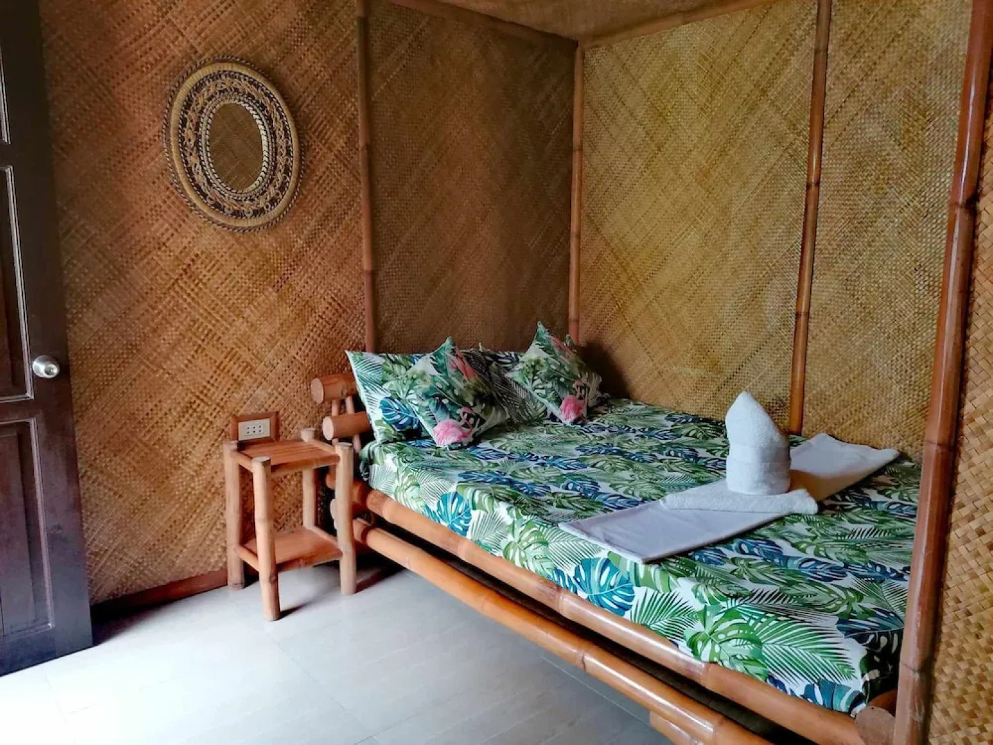 Guanna's Place Room and Resto Bar