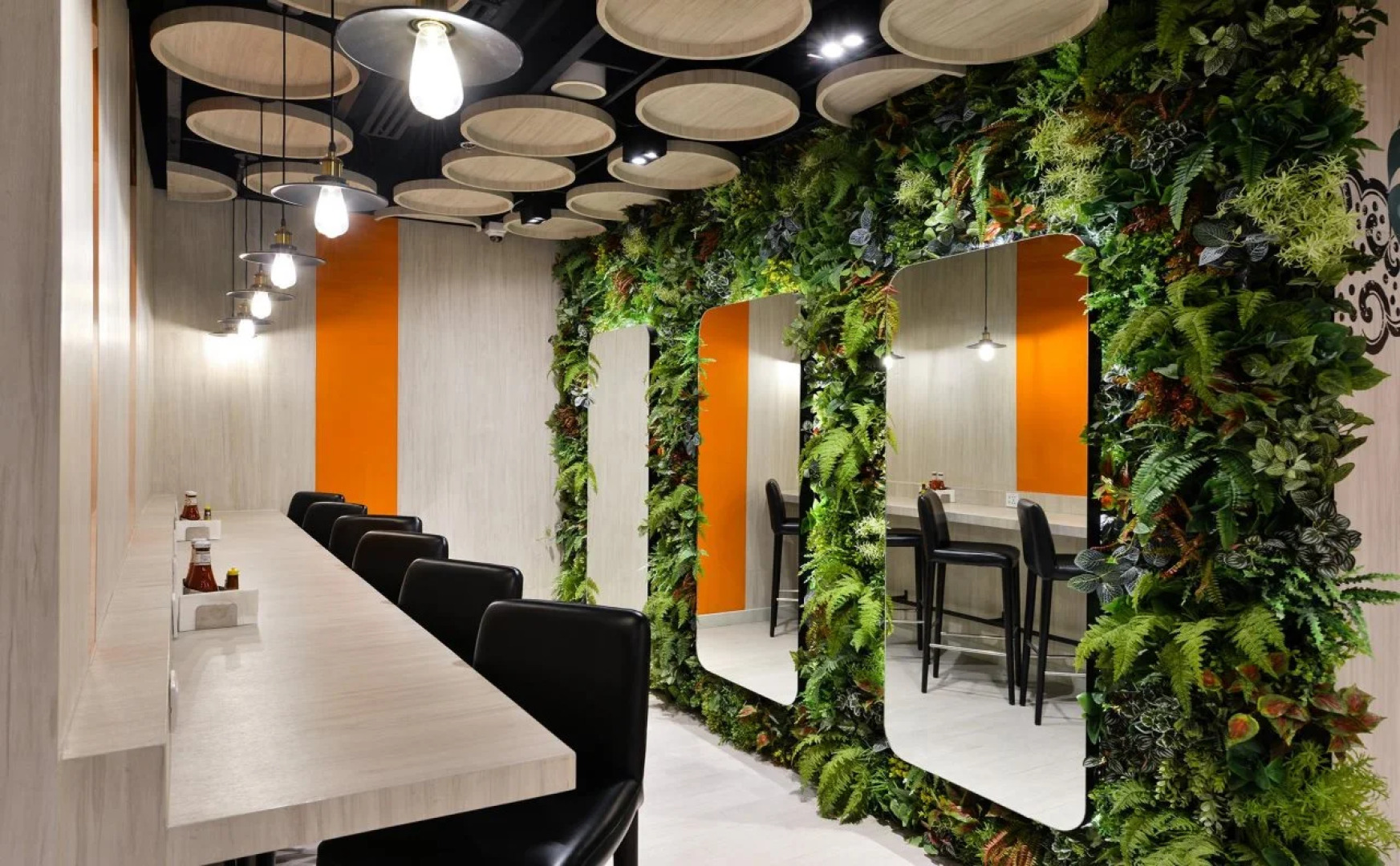 Holiday Inn Express Bangkok Sukhumvit 11 by IHG