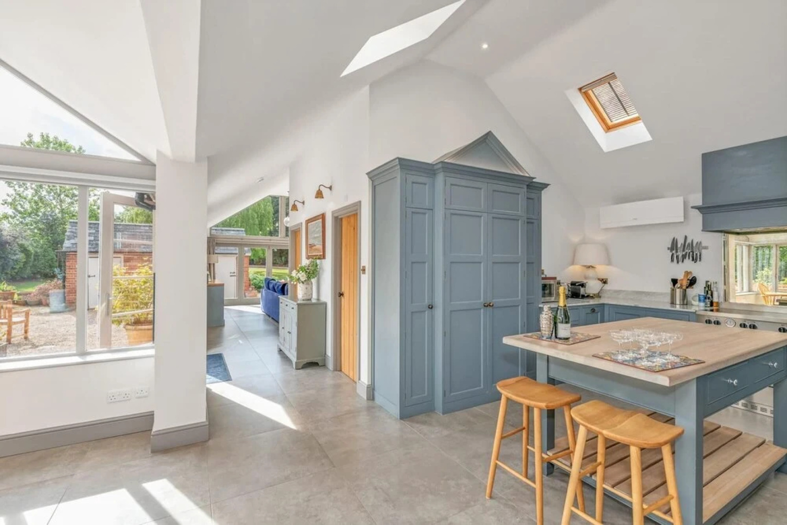 The School House - Luxury Home With Large Garden