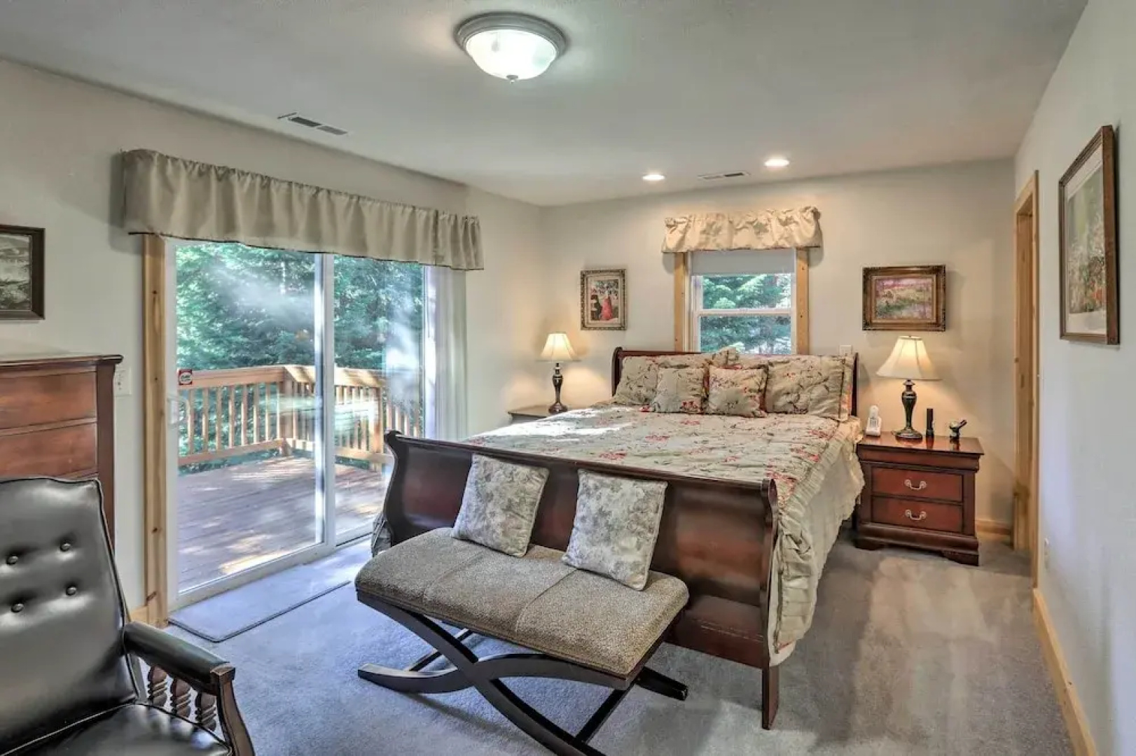 Carnelian Bay Home w/ Hot Tub Near Tahoe Skiing