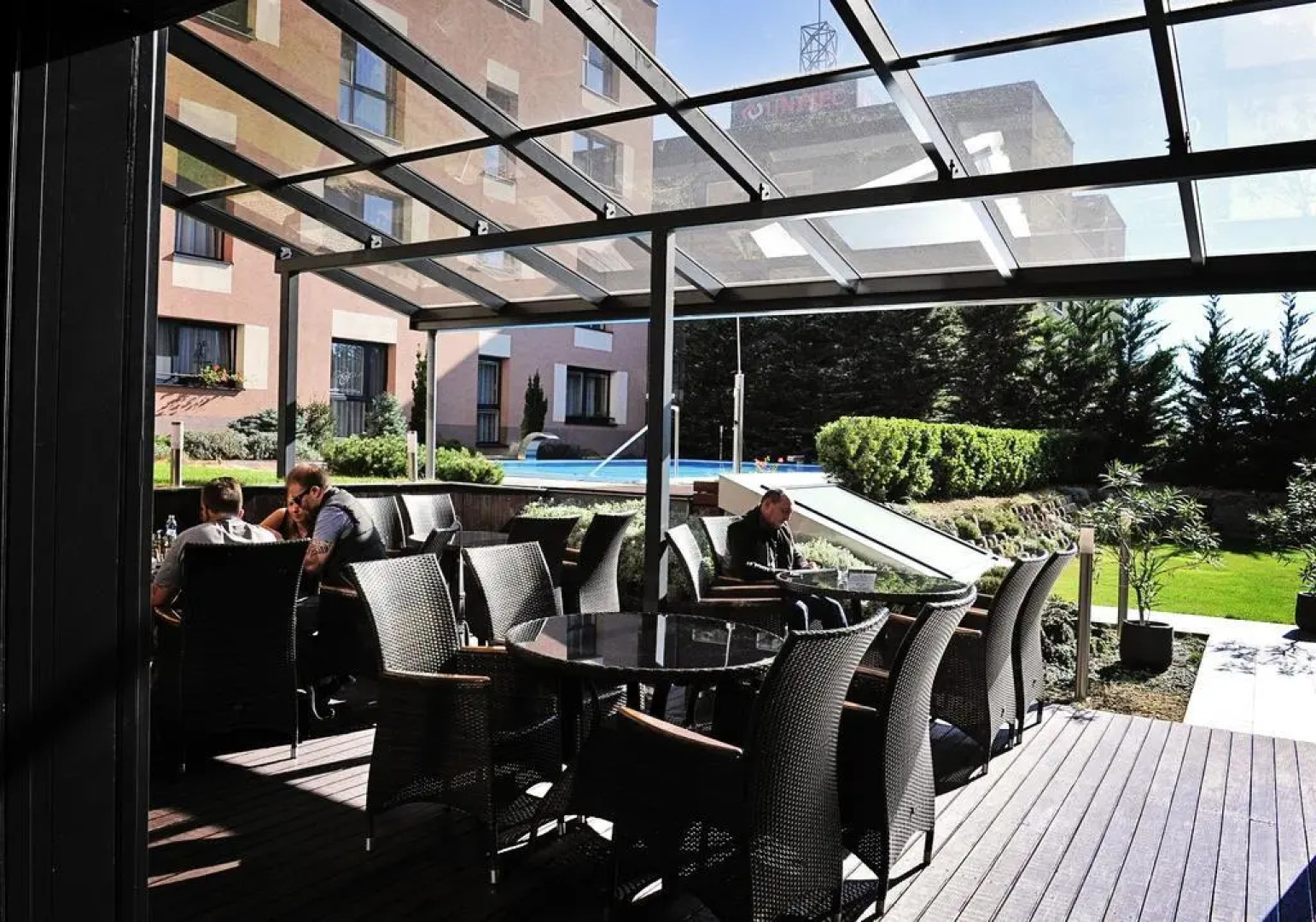 Melrose Apartments 2