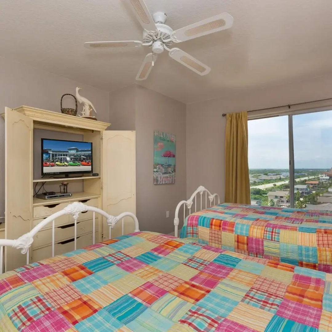 Surf Racquet Corner Unit Best Views in Building Sr701