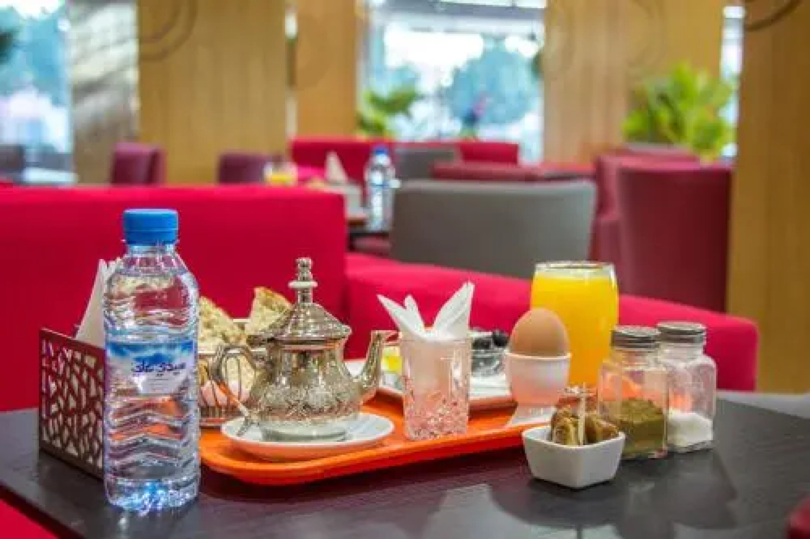 Hotel Hadaik Ain Asserdoune