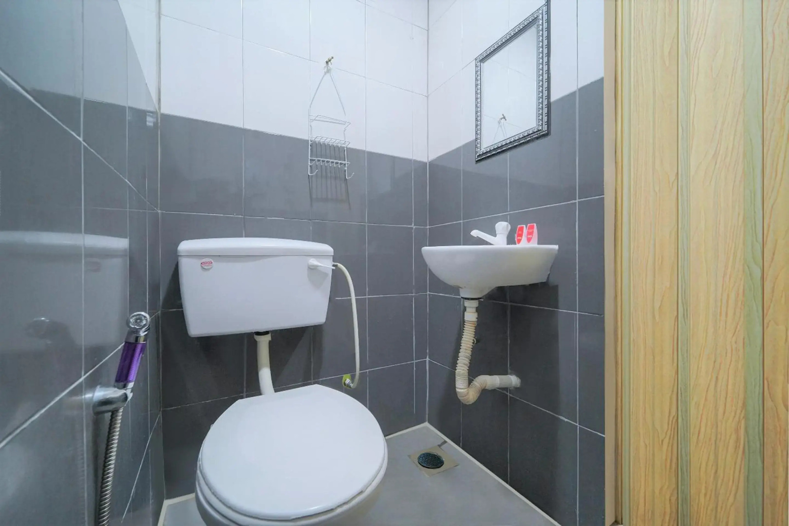 Hotel O Sp Berlian Inn