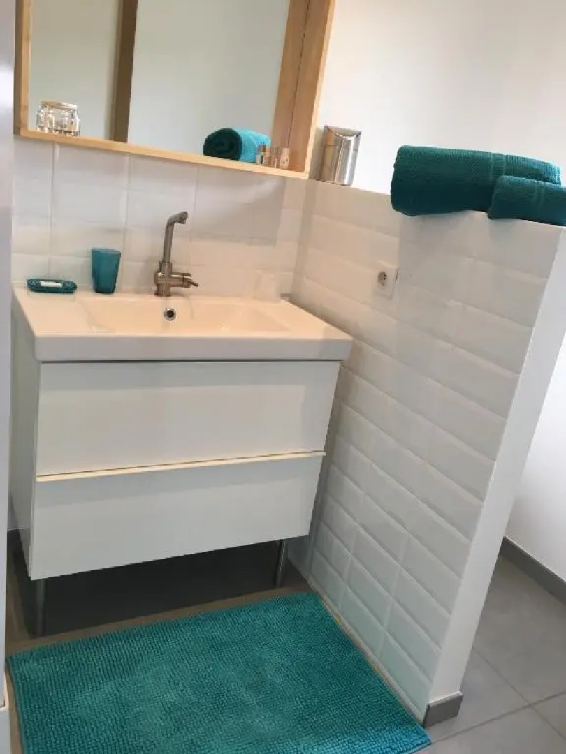 Gite-Grand studio contemporain proche Toulouse dans domaine Equestre