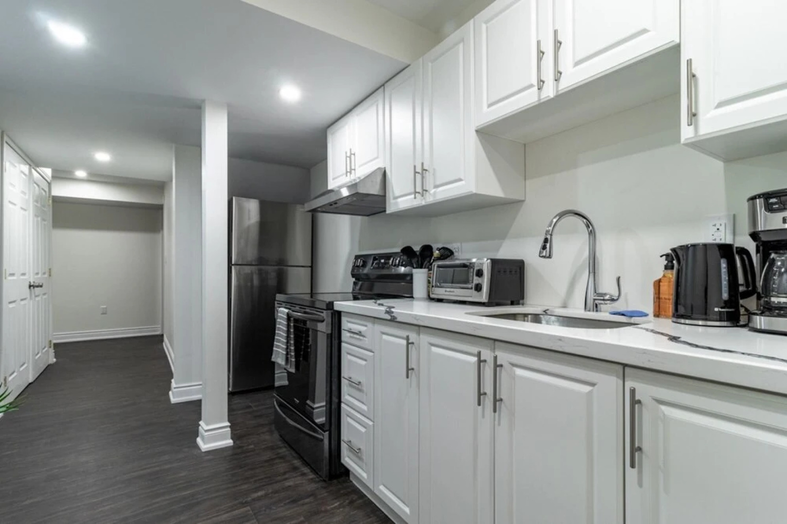 Premium 1 Bed - Mins to UOW Shops Farmer Market